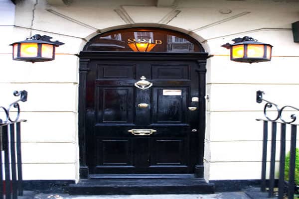 Famous Doors - Can you recognise these well known doorways?